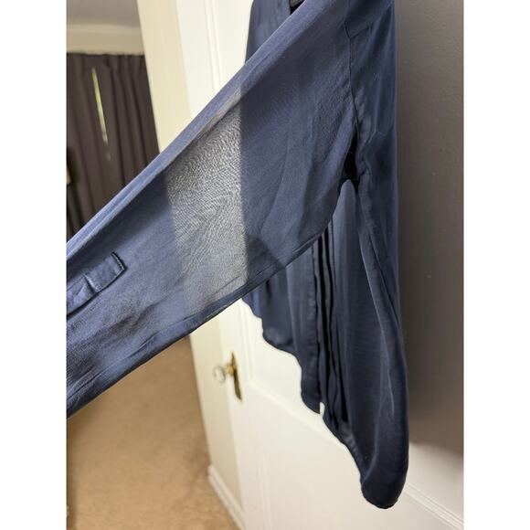 Vince Silk Blend Navy Blue Sheer Flowy Relaxed V-neck Blouse Top Women's 2 - Picture 6 of 8